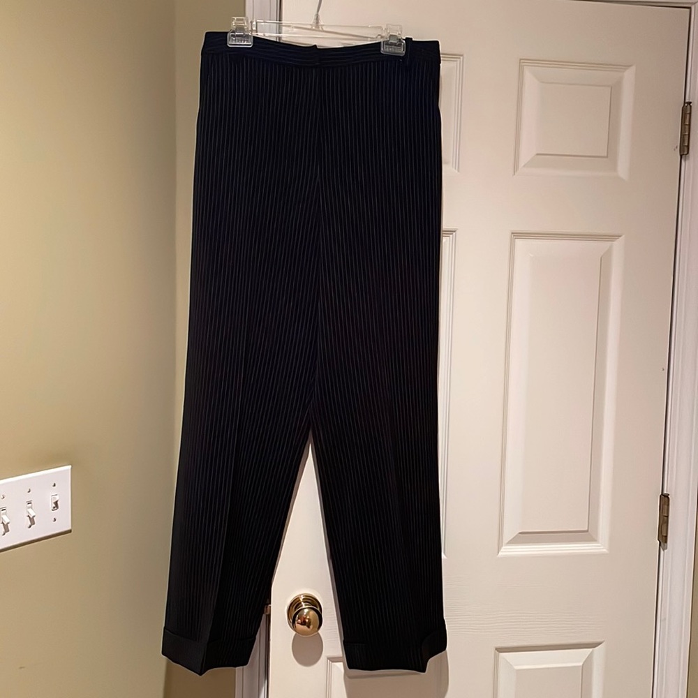 Larry Levine black & white pinstriped dress pants. Size 14